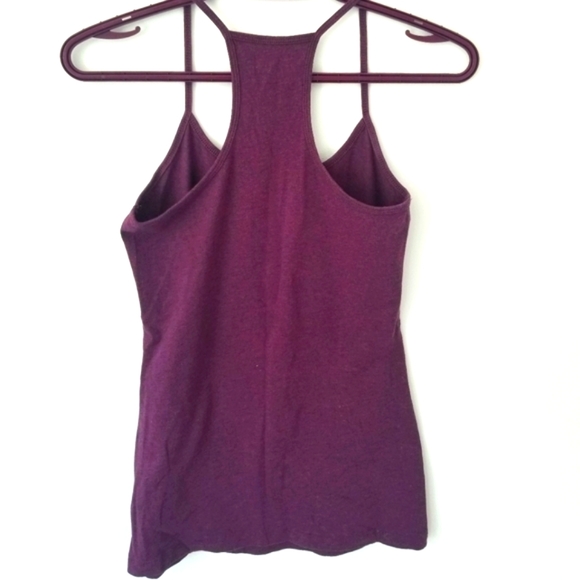 Garage burgundy tank - Picture 2 of 3